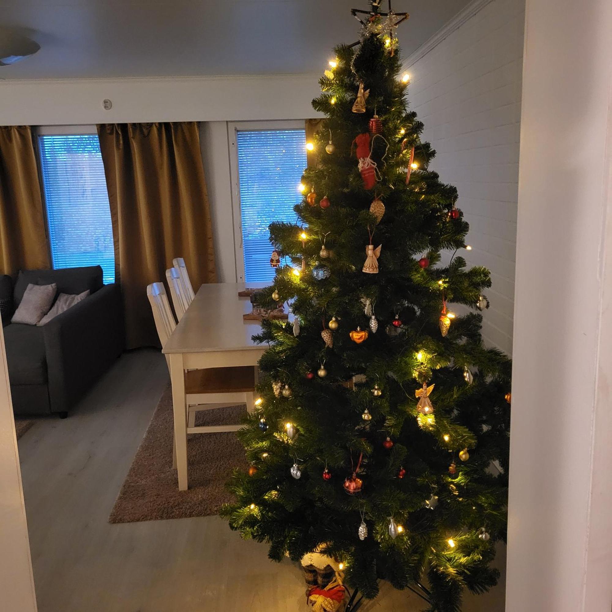 Apartamento Tilava Uudistettu Perheasunto Rovaniemi Exterior foto